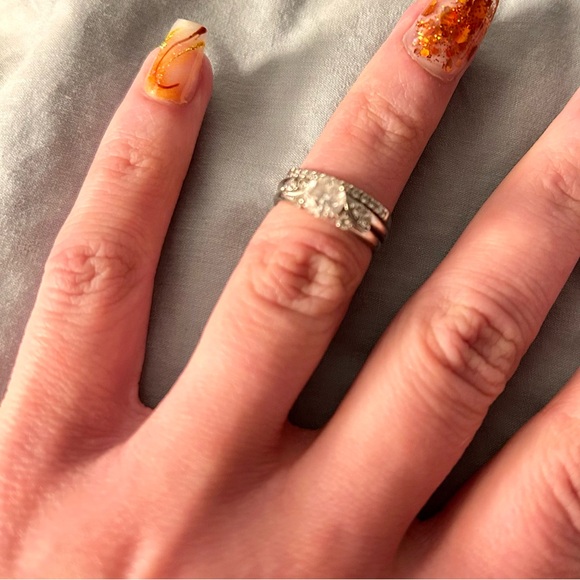 White Gold Wedding Ring Set - Picture 3 of 6